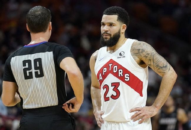 球运动继续 球运动继续